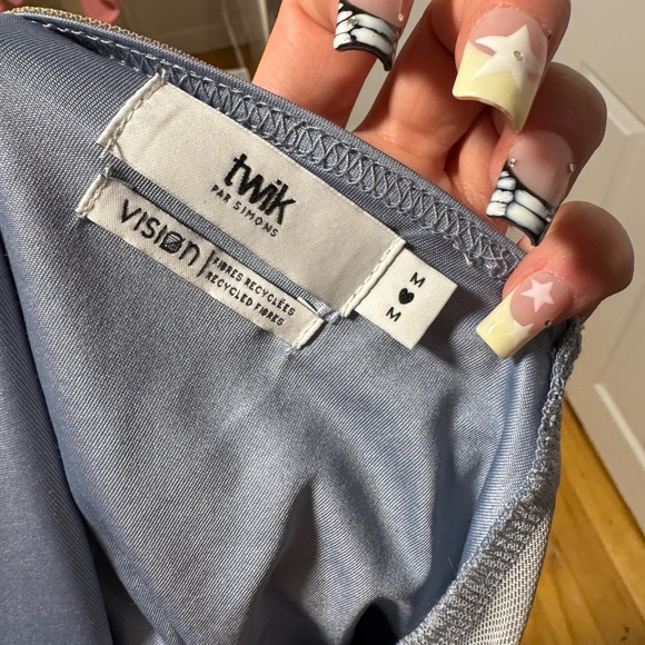 top - Picture 6 of 6